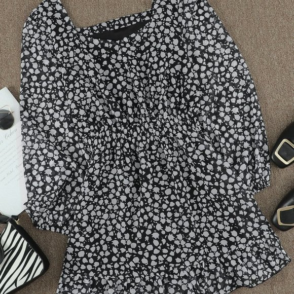 𝅺CLASSIC Ruffled Floral Dress - Picture 5 of 6